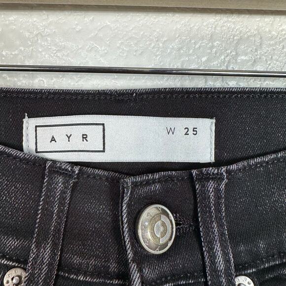 AYR Women’s The Shade Crop Flare Jeans in Distressed Black Size 25 - Picture 3 of 15